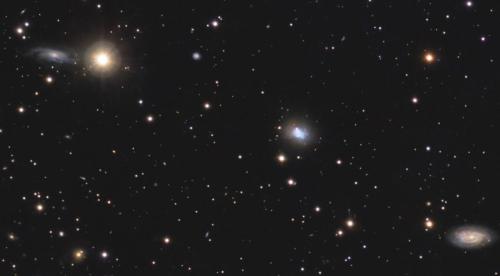 NGC 3738